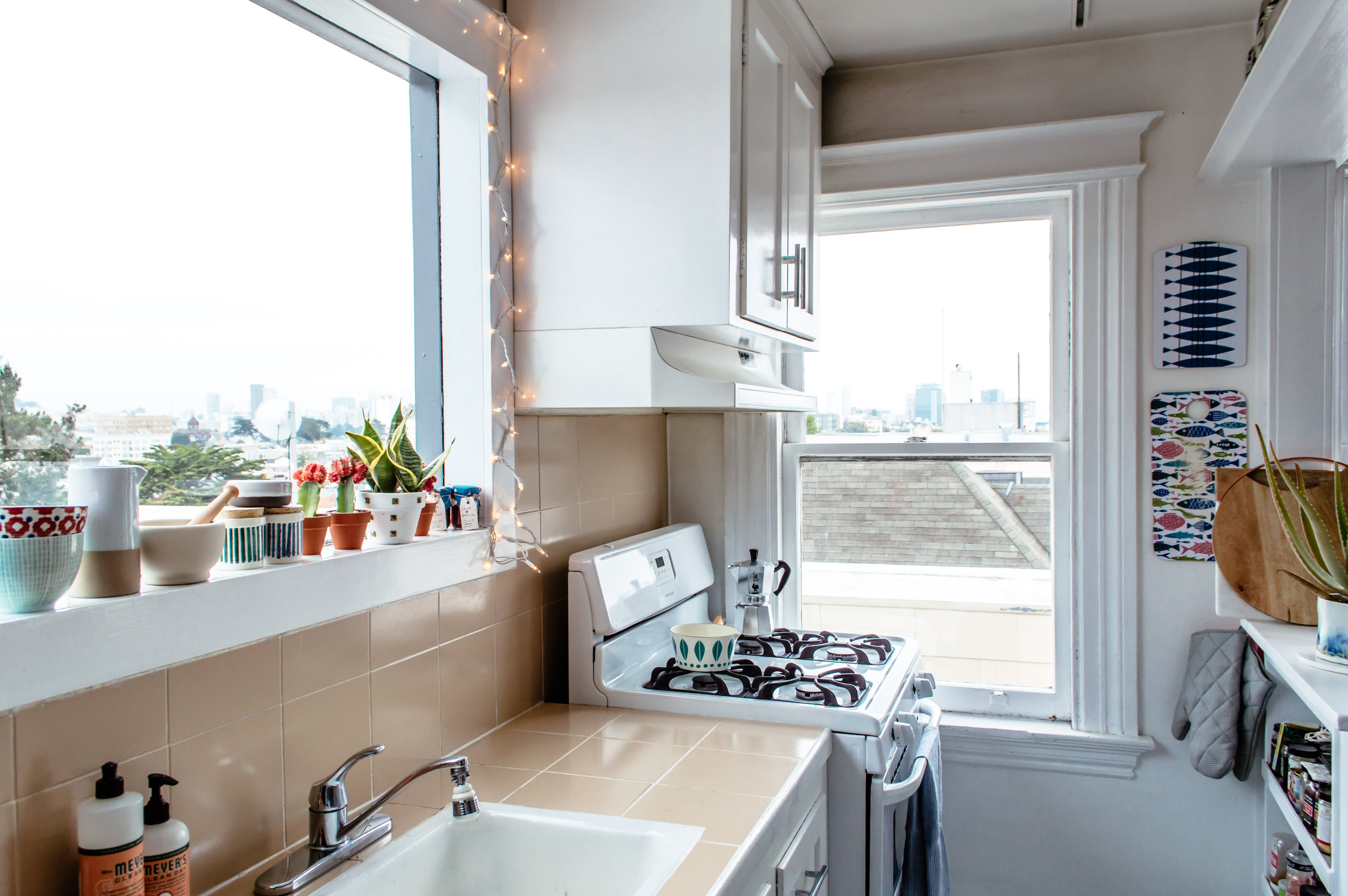 House Tour: A Bright & Organic California Apartment | Apartment Therapy